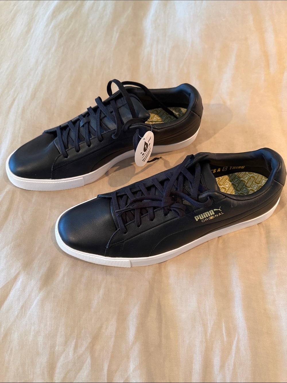 NWT Classic G Spikeless Golf Shoes